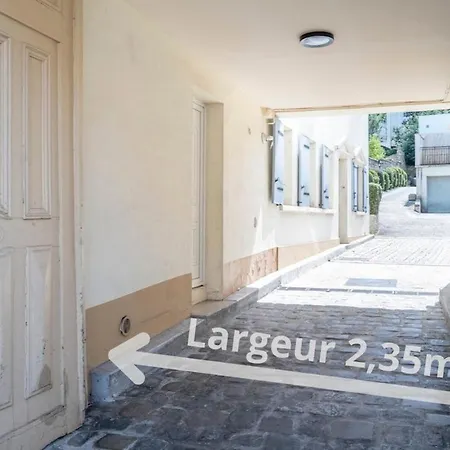 Charmant Studio Avec Terrasse, Gare A 200M Et Parking Gratuit Saint-Cyr-l'Ecole Exterior photo